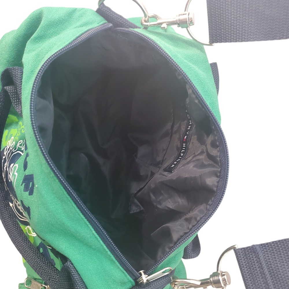 Tommy Hilfiger Denim Green Canvas Duffle Bag Griffin Crest 1985 Gym Travel Zip - Picture 6 of 14